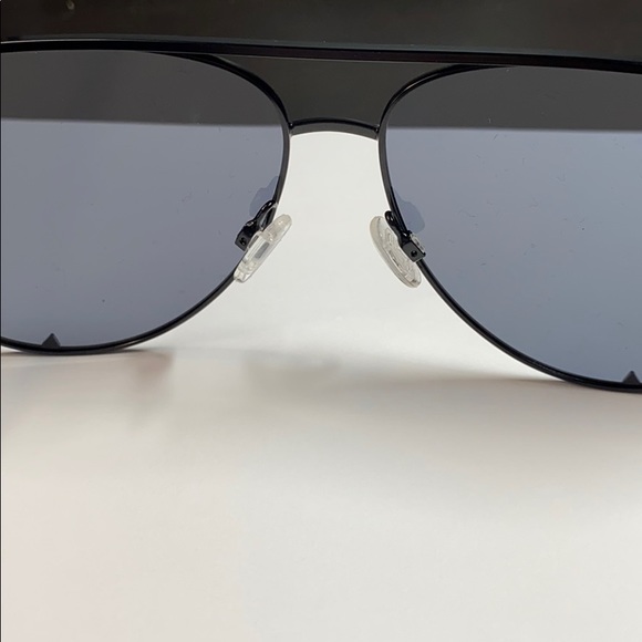 HIGH KEY BLACK QUAY SUNGLASSES - Picture 6 of 12